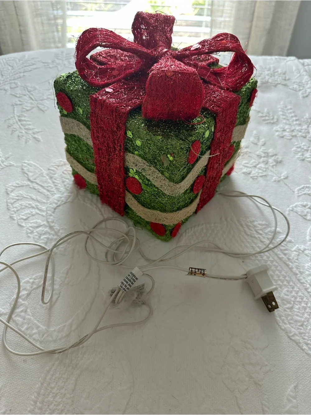 Christmas Gift Box Festive Light-Up Holiday Gift Decor - Red & Green Glitter